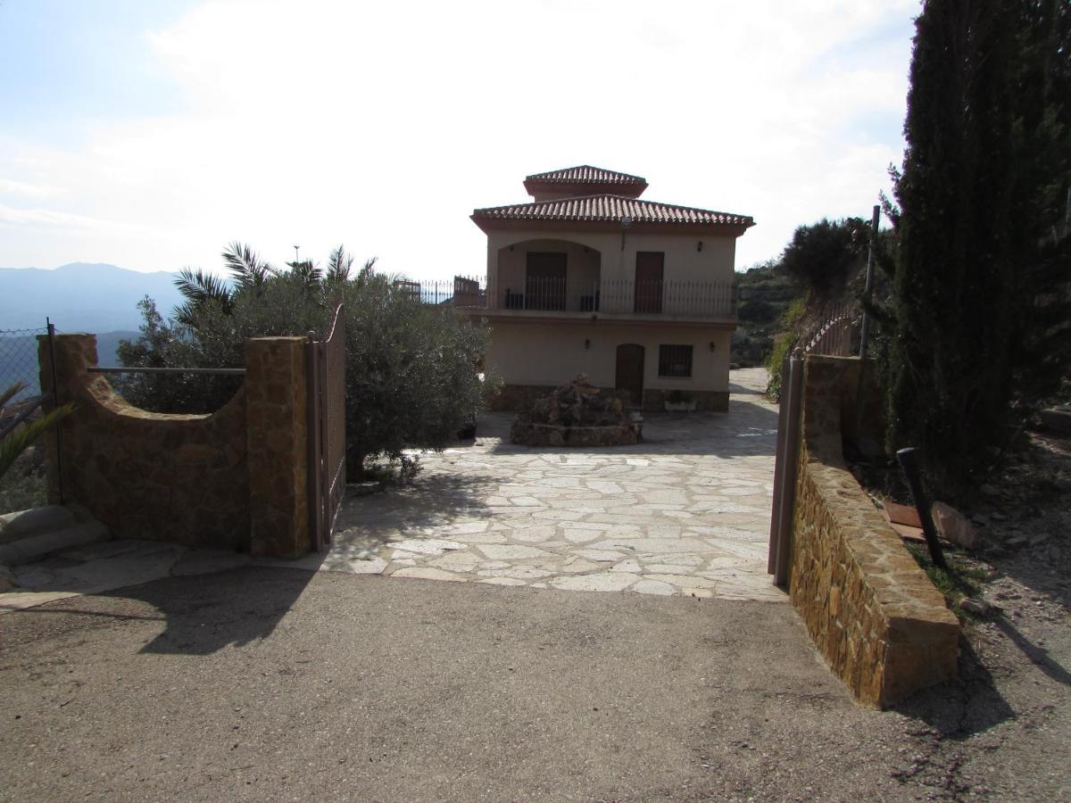 Albarico Retreat Villa Bedar Exterior photo