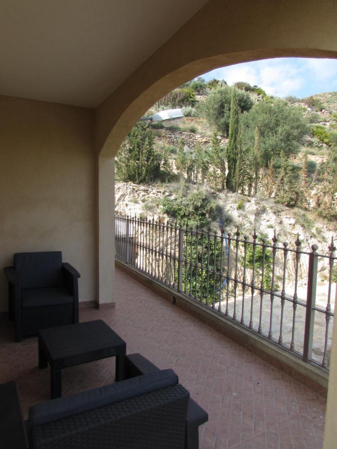 Albarico Retreat Villa Bedar Exterior photo